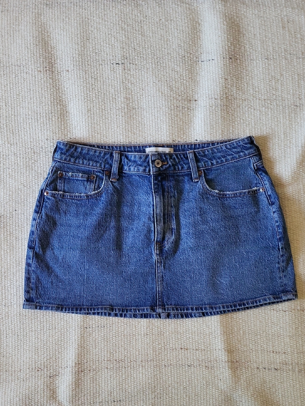 Abercrombie & Fitch Curve Love Mid Rise Denim Mini Skirt Size 2